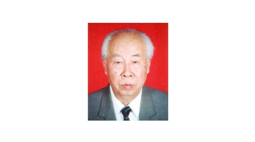 崔瑞珍.1980年－1984年任學校校長；1984年－1989年任學校黨委書記